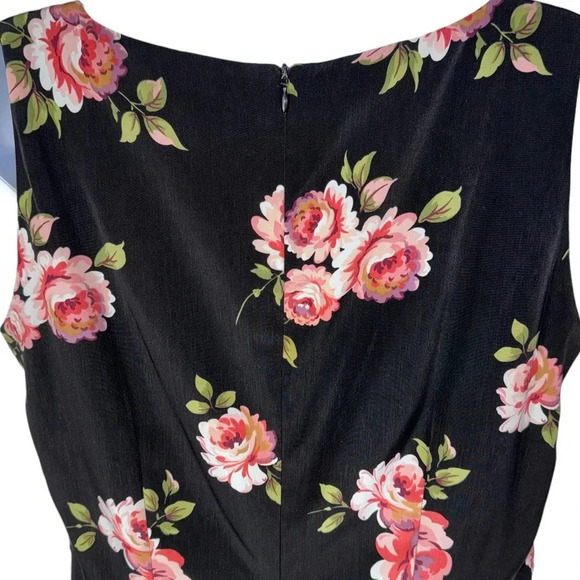 Rose Maxi Dress Sleeveless by Dani and Nicole Size 8 - Picture 5 of 7